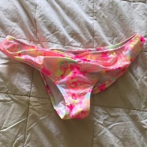 Victoria's Secret size s cheeky bikini bottoms